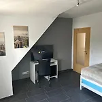 Schoener Wohnen In Apartment *